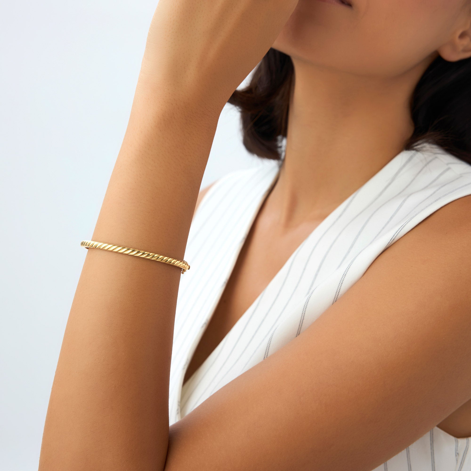 OBFJ0857 - 14K Twist Rope Dainty Cable Bangle 5