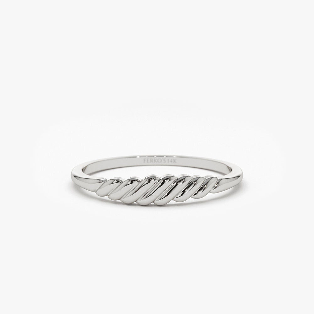 OBFJ1940 - 14k Gold Pluto Ring 6