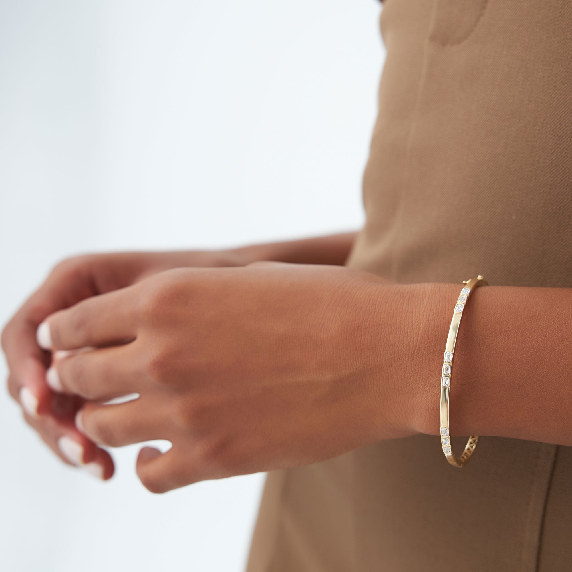 OBFJ1203 - 14k Emerald Cut Bezel Setting Bangle 3