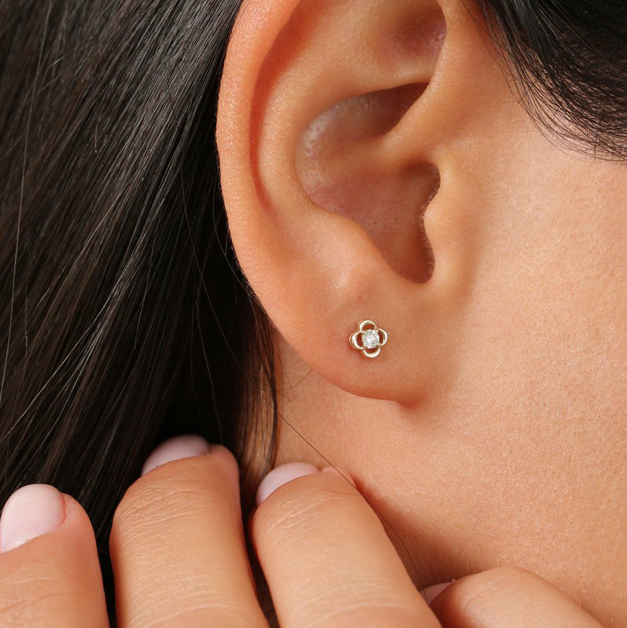 OBFJ2007 - 14k Diamond Clover Earrings 2