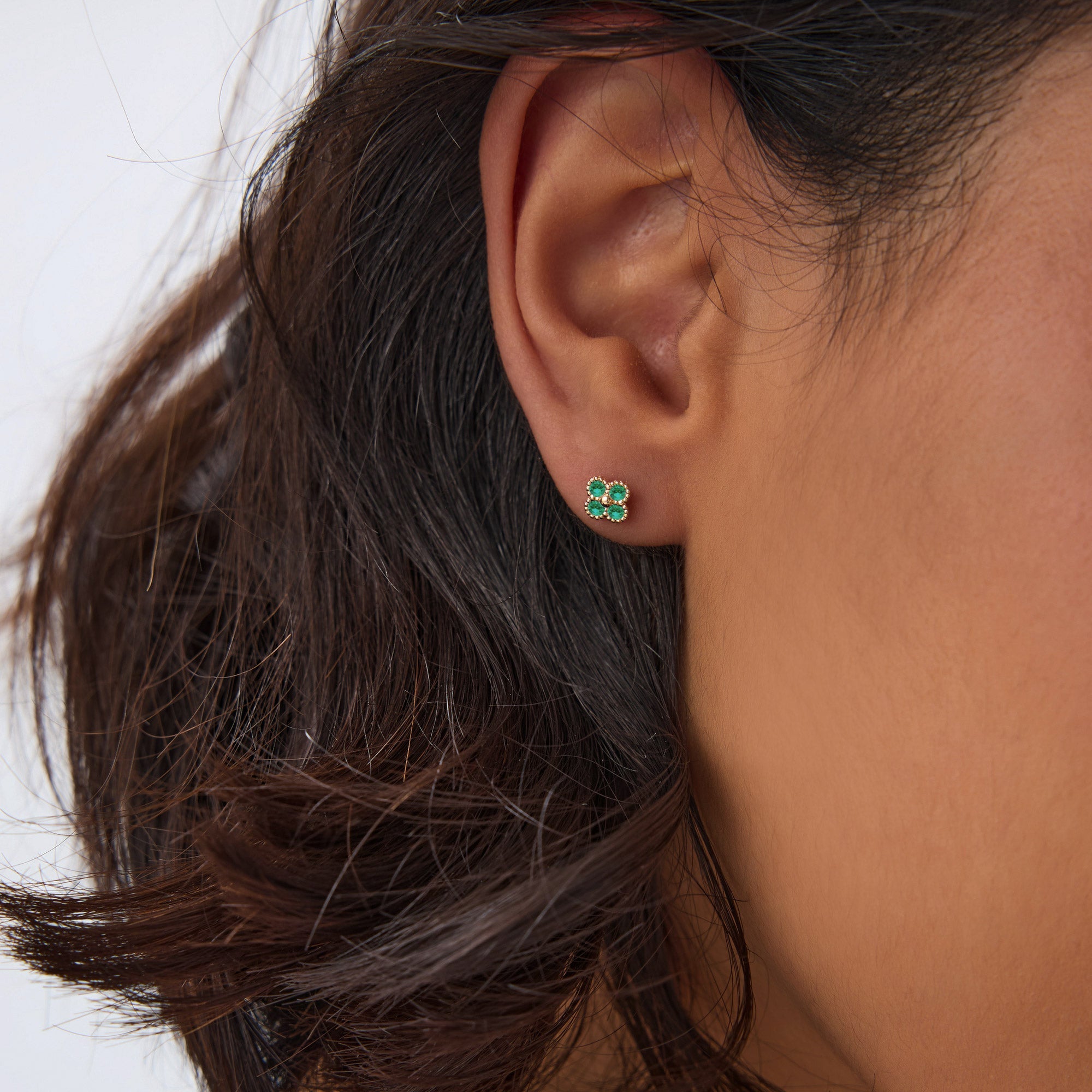 OBFJ1025 - 14k Emerald Clover Beaded Studs 3
