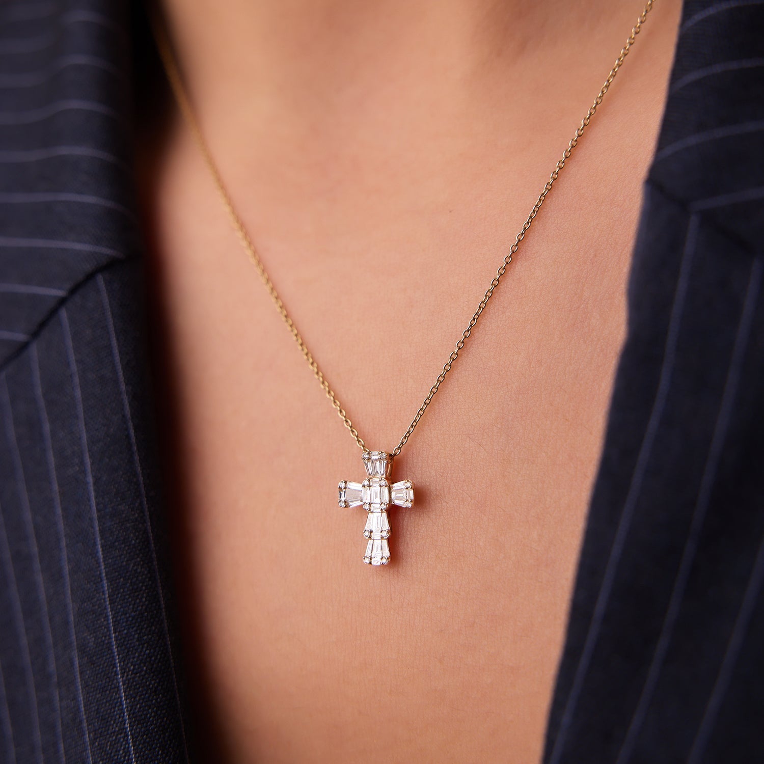 OBFJ0224 - 14k Rose Illusion Setting Baguette Diamond Cross 3