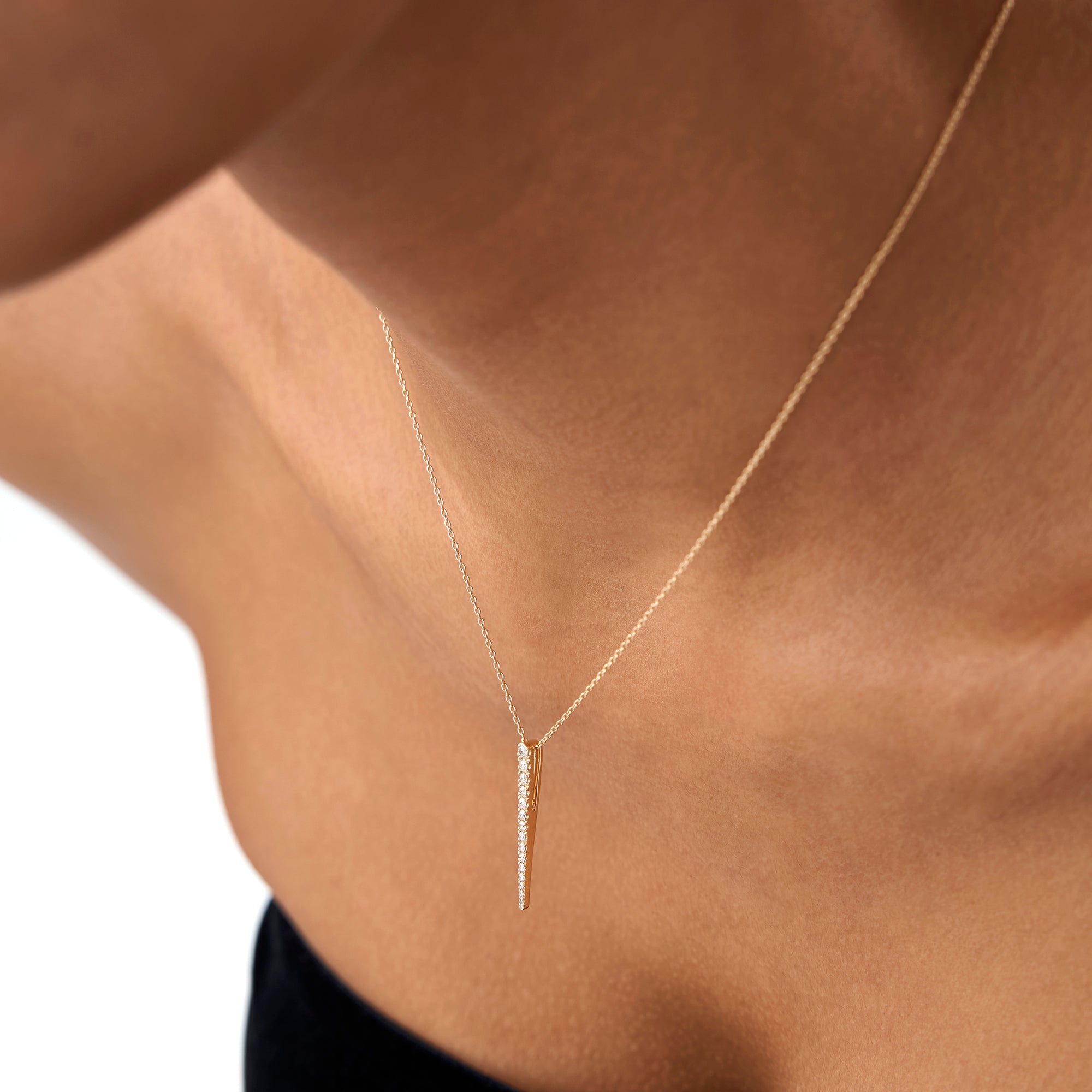 OBFJ0872 - 14K Tapered Diamond Bar Necklace 4