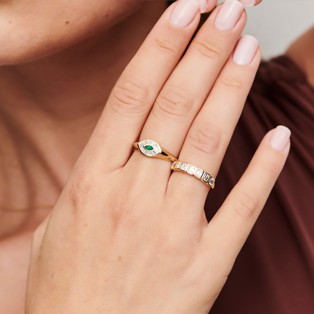 OBFJ1552 - 14k Marquise Shaped Emerald and Baguette Diamond Ring 4