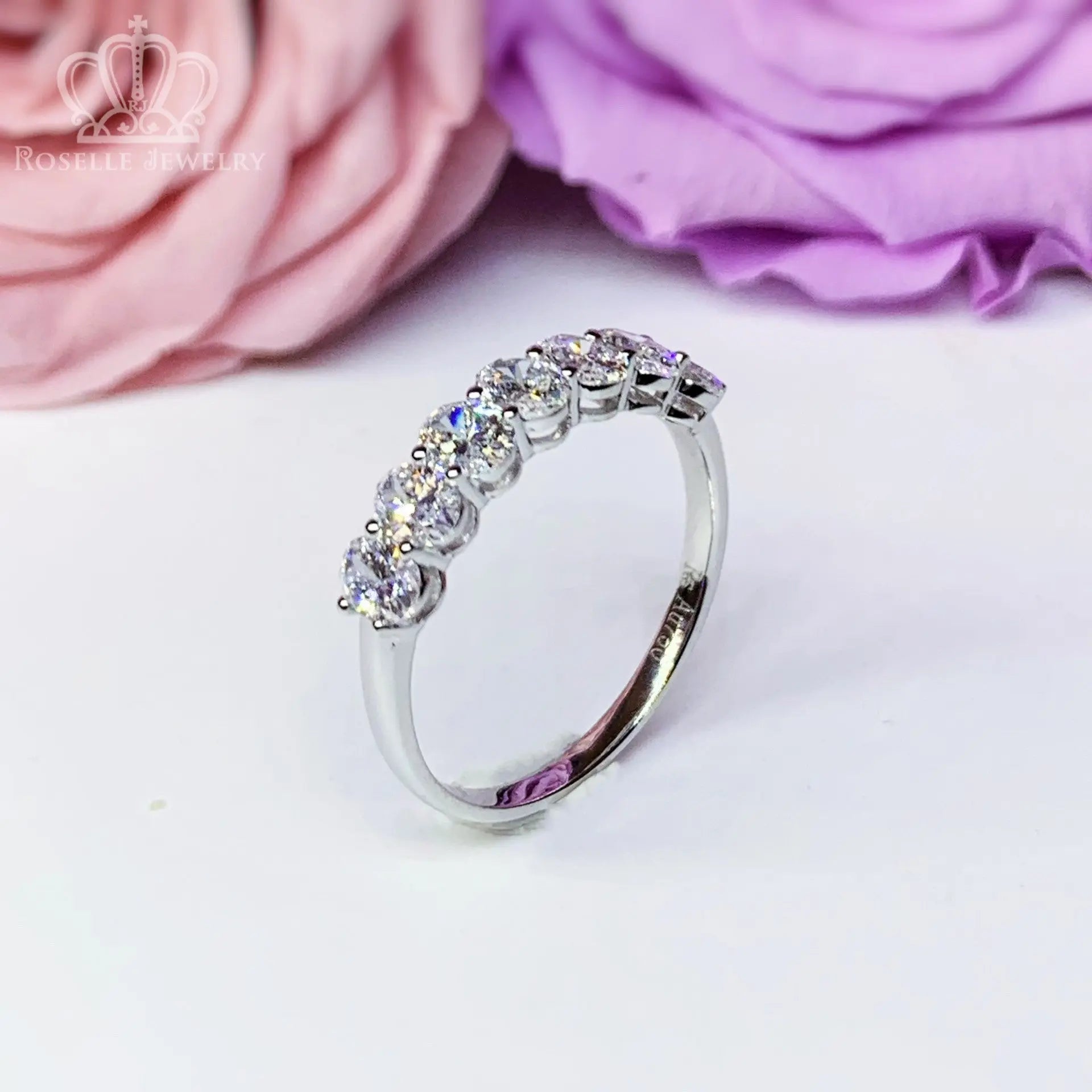 LGR113 - 1.03CTW Oval Diamonds Half Eternity Wedding Ring Camelia™