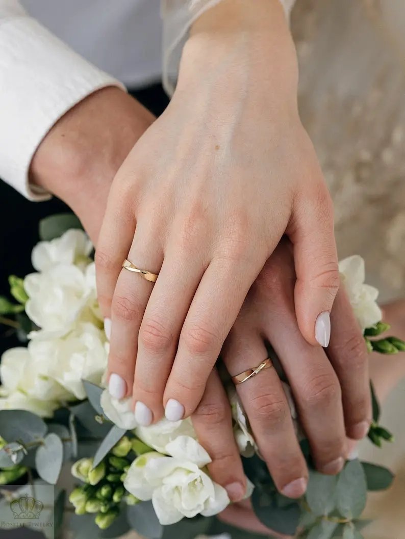 Mobius Strip Style Unique Couple Wedding Ring Set - WM33 CHARLISA™