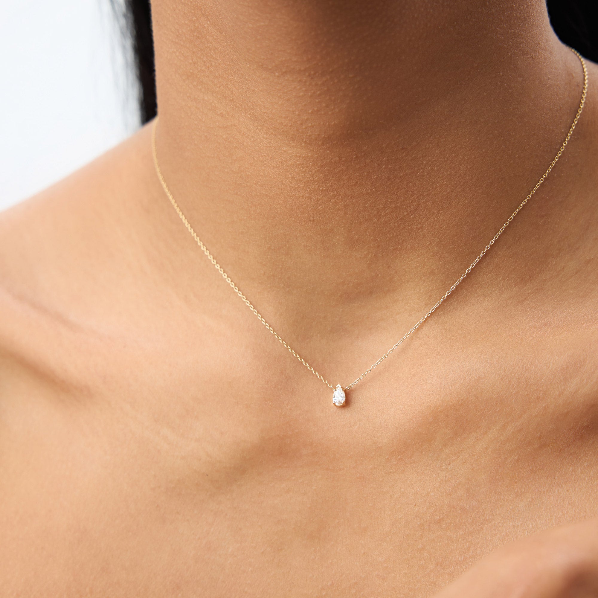 OBFJ1738 - 14K Gold Pear Shape Diamond Solitaire Necklace 5