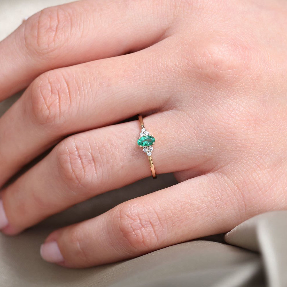OBFJ1851 - 14K Oval Emerald and Diamond Ring 3