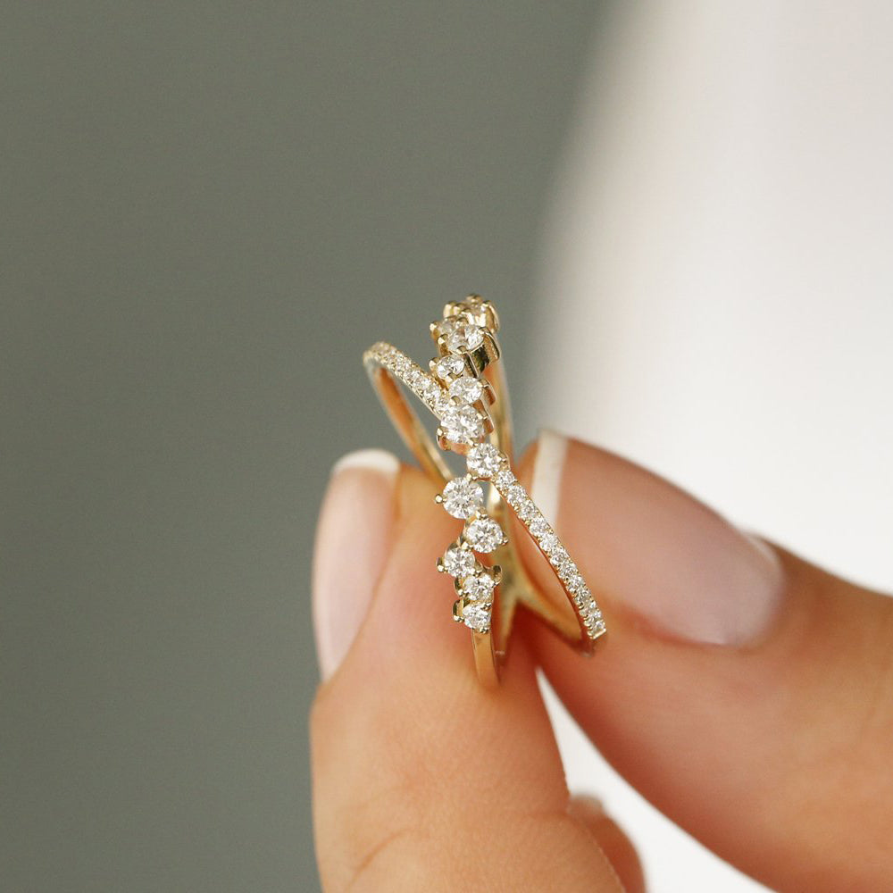 OBFJ2040 - 14k Gold Criss Cross Diamond Cluster Ring 5