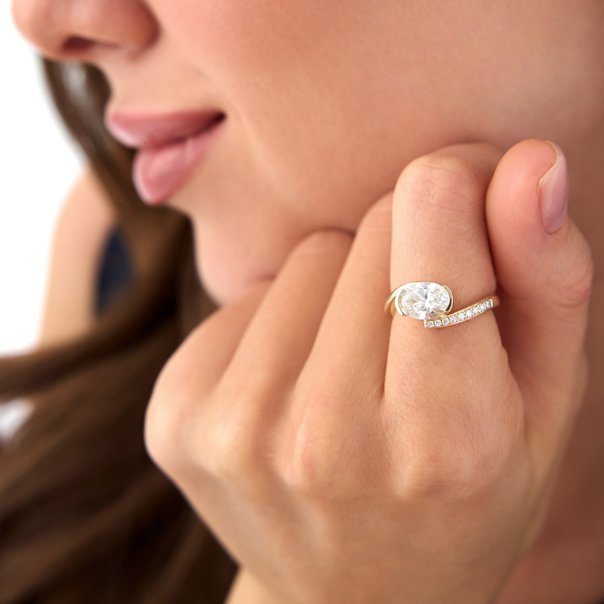 OBFJ0030 - 1.50 Ctw Lab Grown Oval Shaped Curved Pavé Band Enagement Ring - Nadia - 14k Gold 4