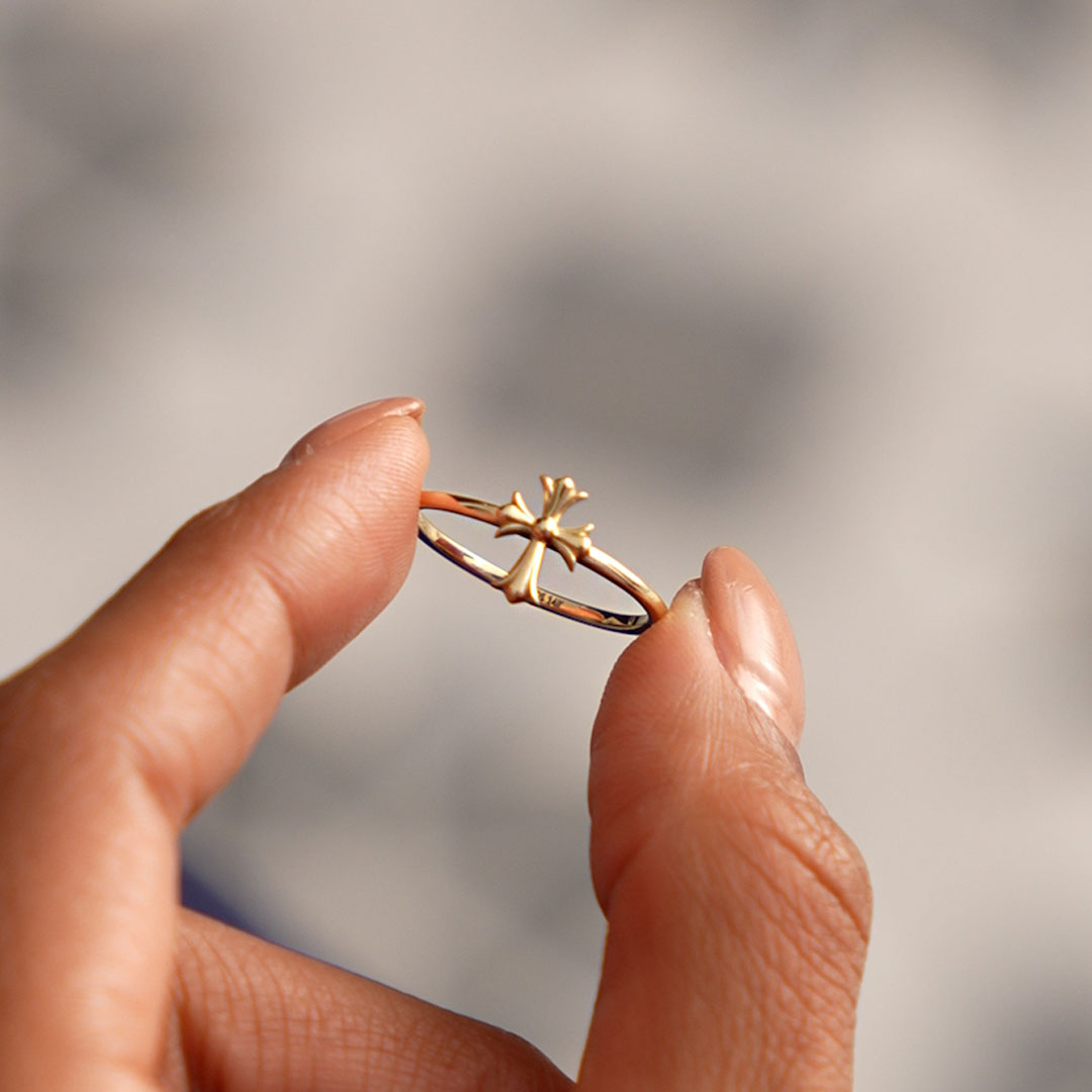 OBFJ0519 - 14K Cathedral Cross Band Ring 5