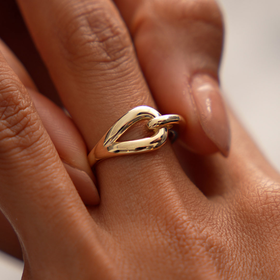OBFJ0530 - 14k Gold Modern Knot Ring 3