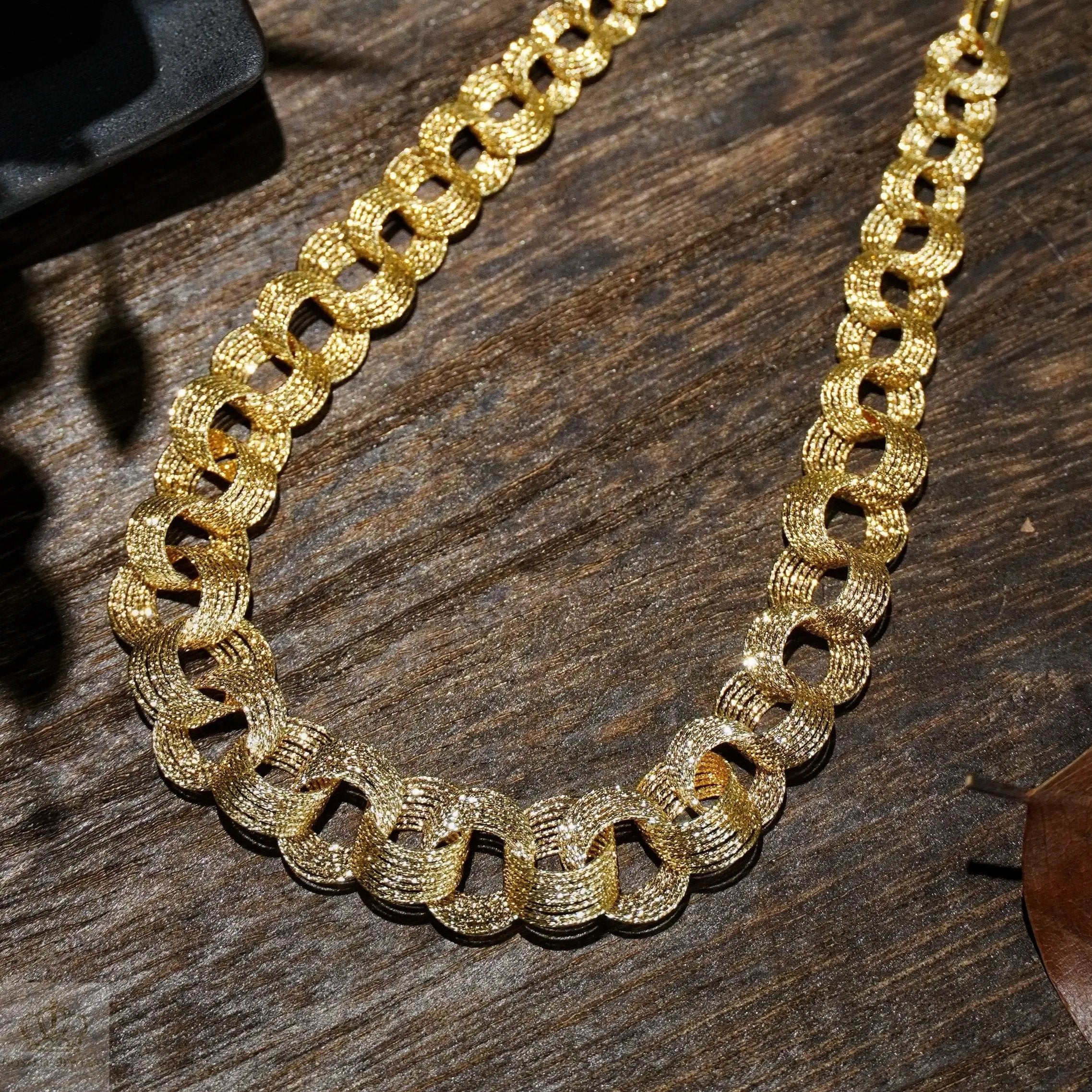 KNC001 - Plain gold wrap necklace Adamas Gems