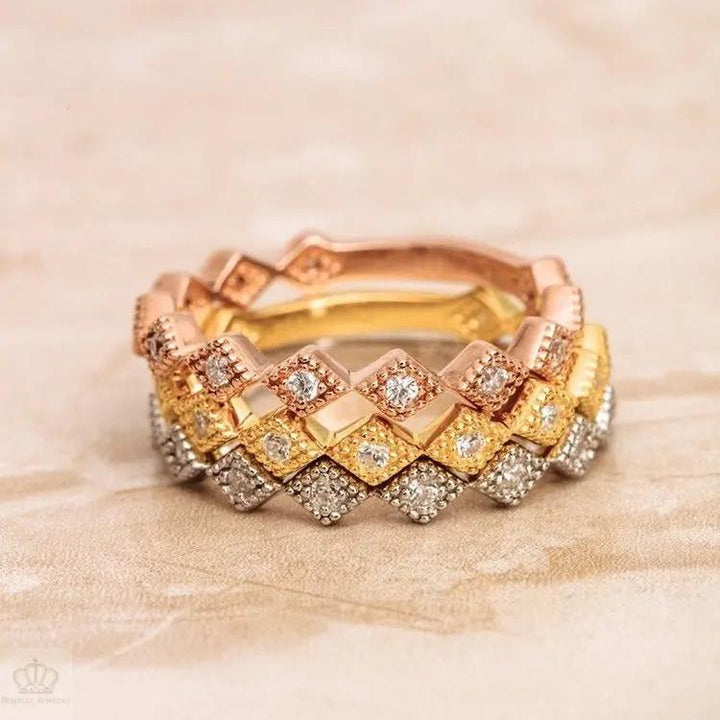 0.06CTW Round Brilliant Cut Unique 3/4 Eternity Wedding Band Camelia™