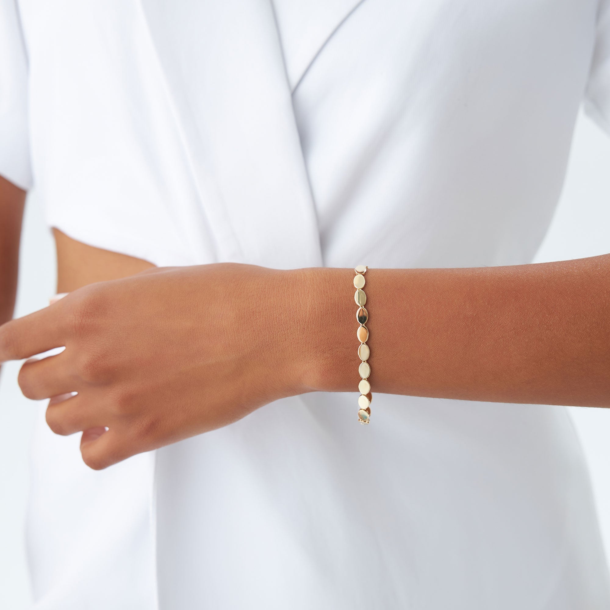 OBFJ1116 - 14k Gold Oval Link Stacking Bracelet 4