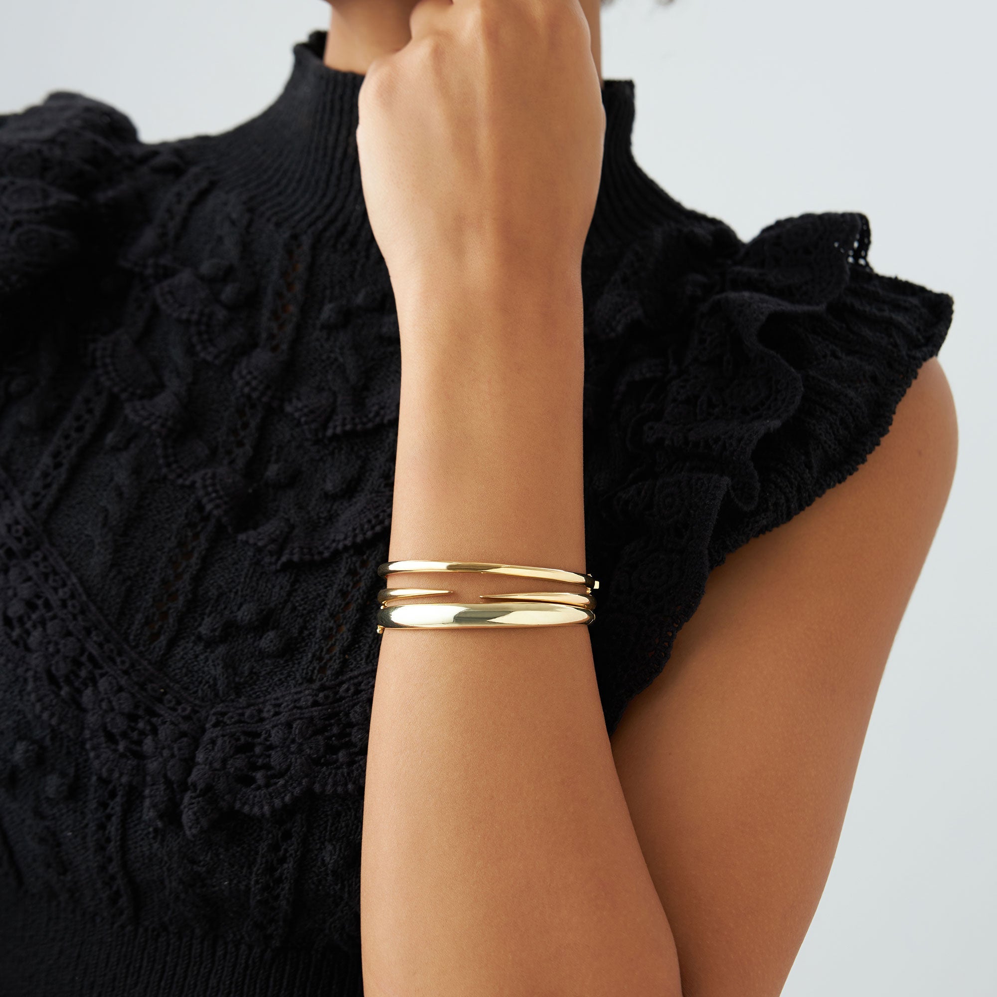 OBFJ1111 - 14k 3.5mm Dome Gold Bangle Bracelet 7
