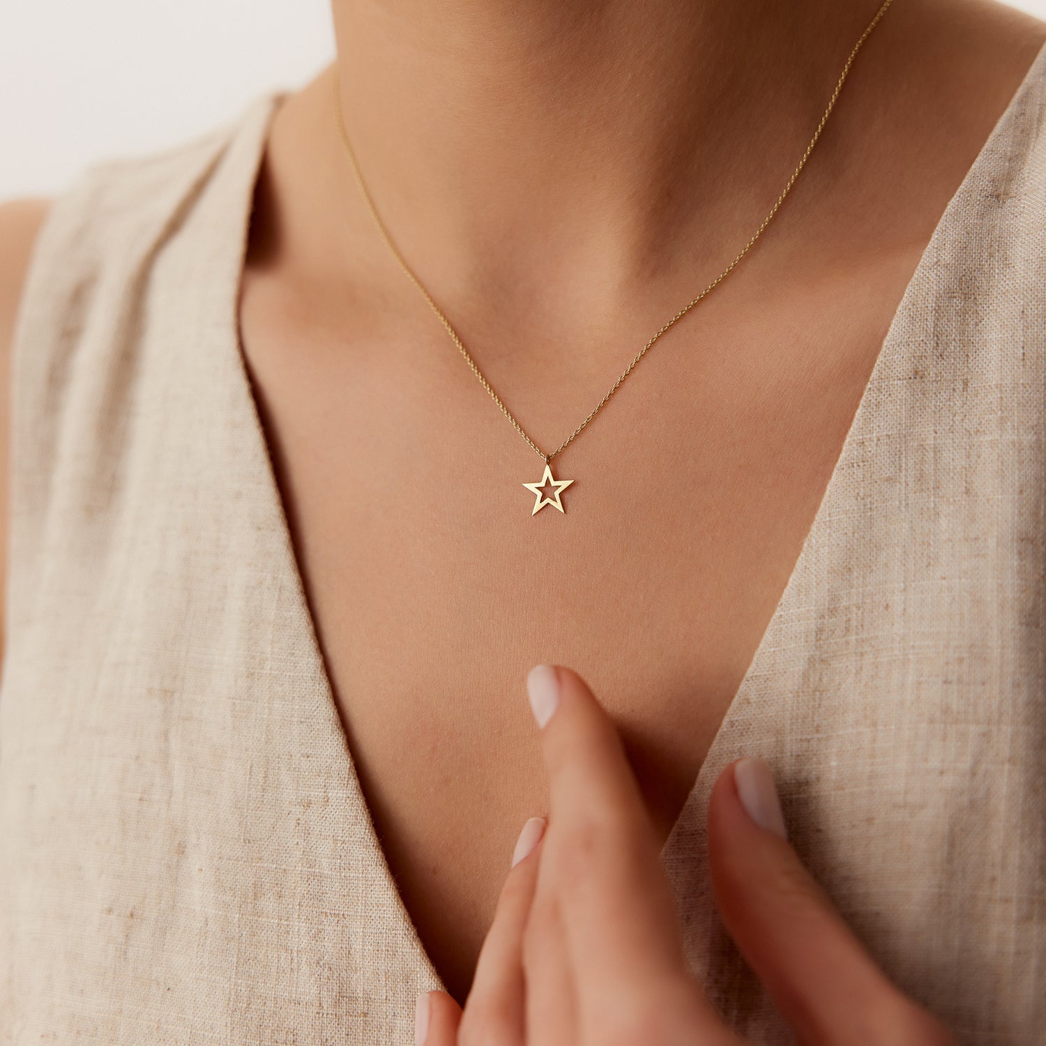 OBFJ1597 - 14k Star Necklace 3