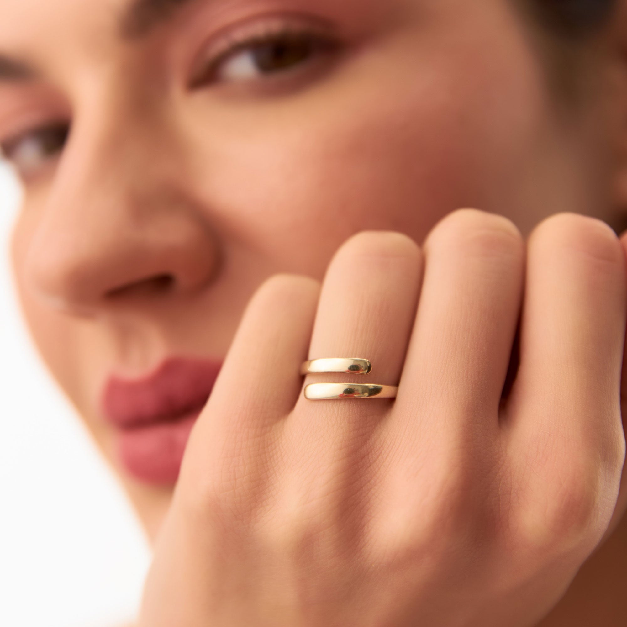 OBFJ1380 - 14K Plain Gold Crossover Ring 2