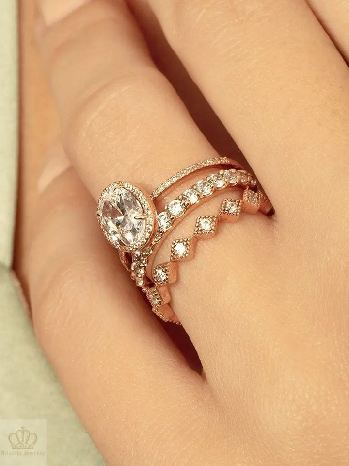 0.06CTW Round Brilliant Cut Unique 3/4 Eternity Wedding Band Camelia™