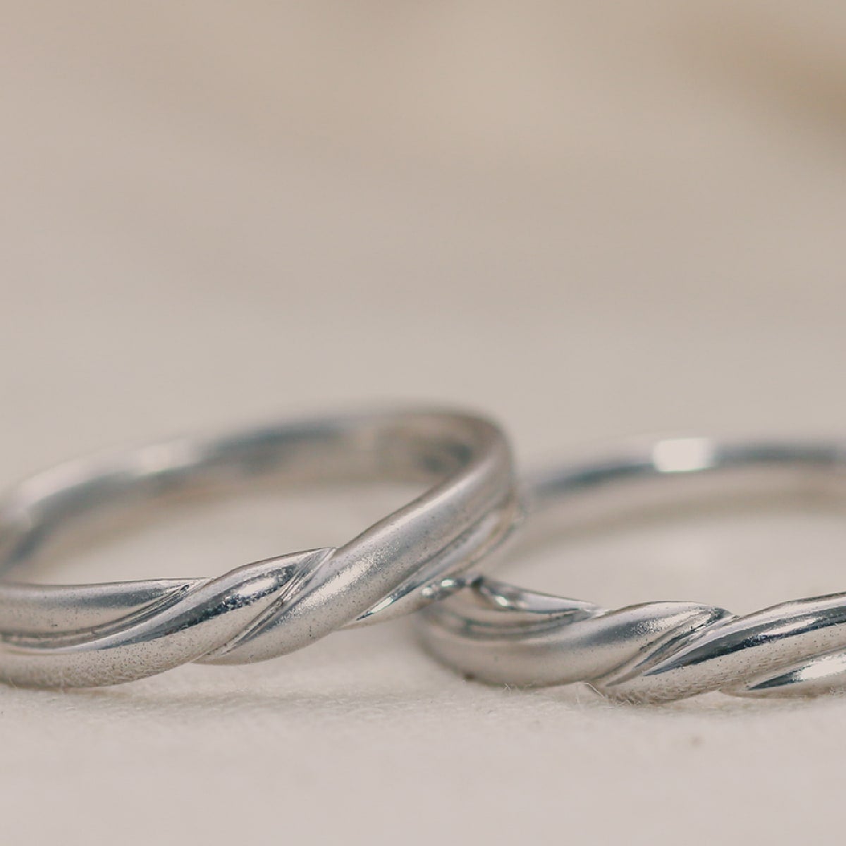 Unique Couple Wedding Ring Set - WM43