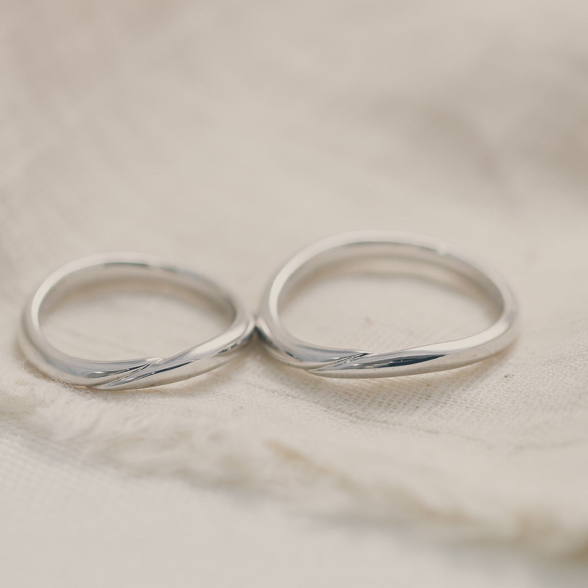 Unique Couple Wedding Ring Set - WM58
