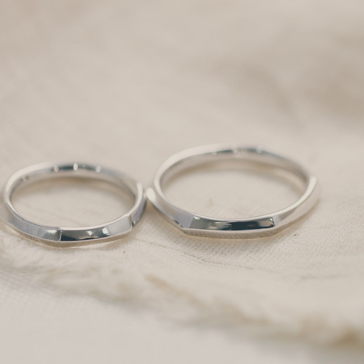 Unique Couple Wedding Ring Set - WM63