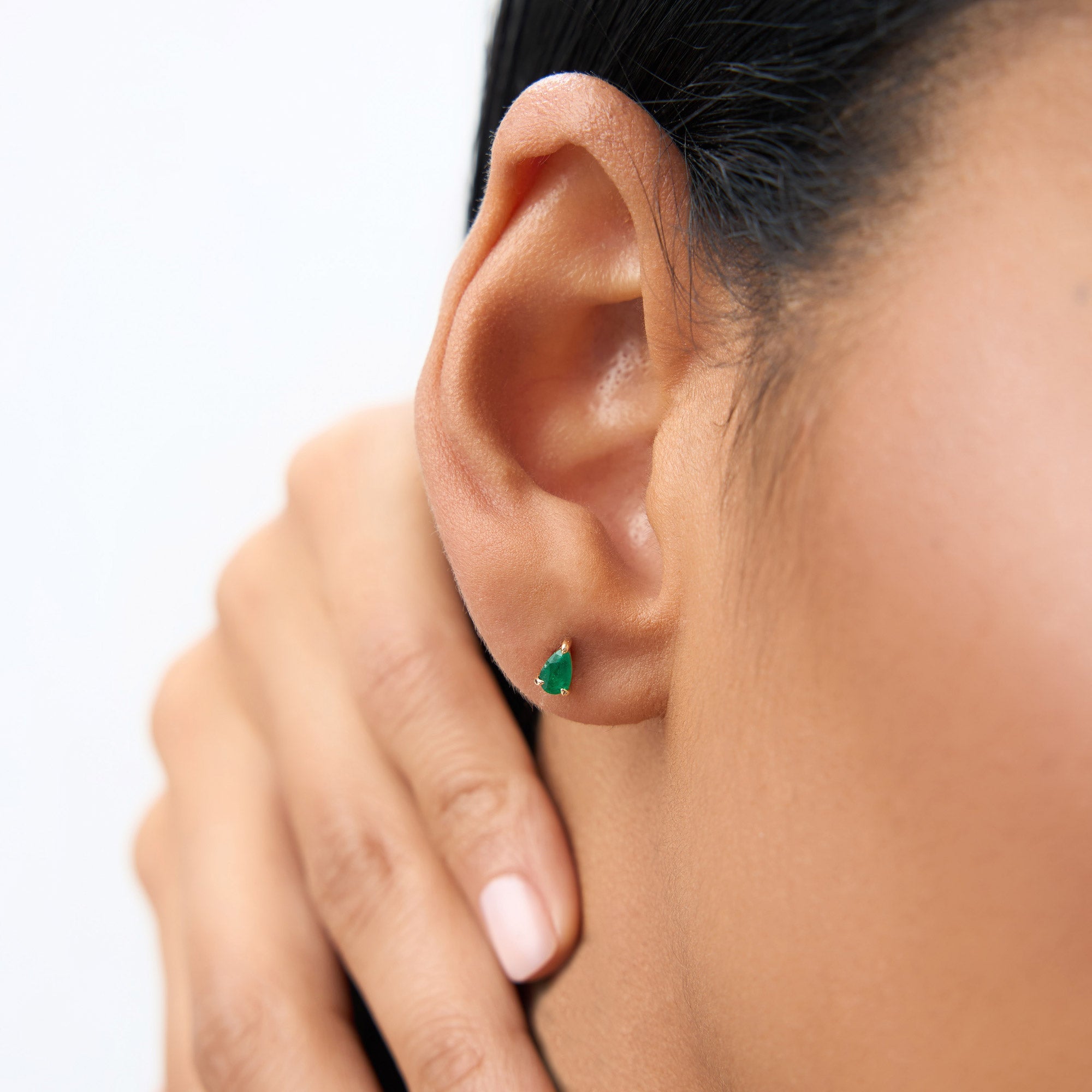 OBFJ1048 - 14K  Pear Shaped Emerald Stud Earrings 4