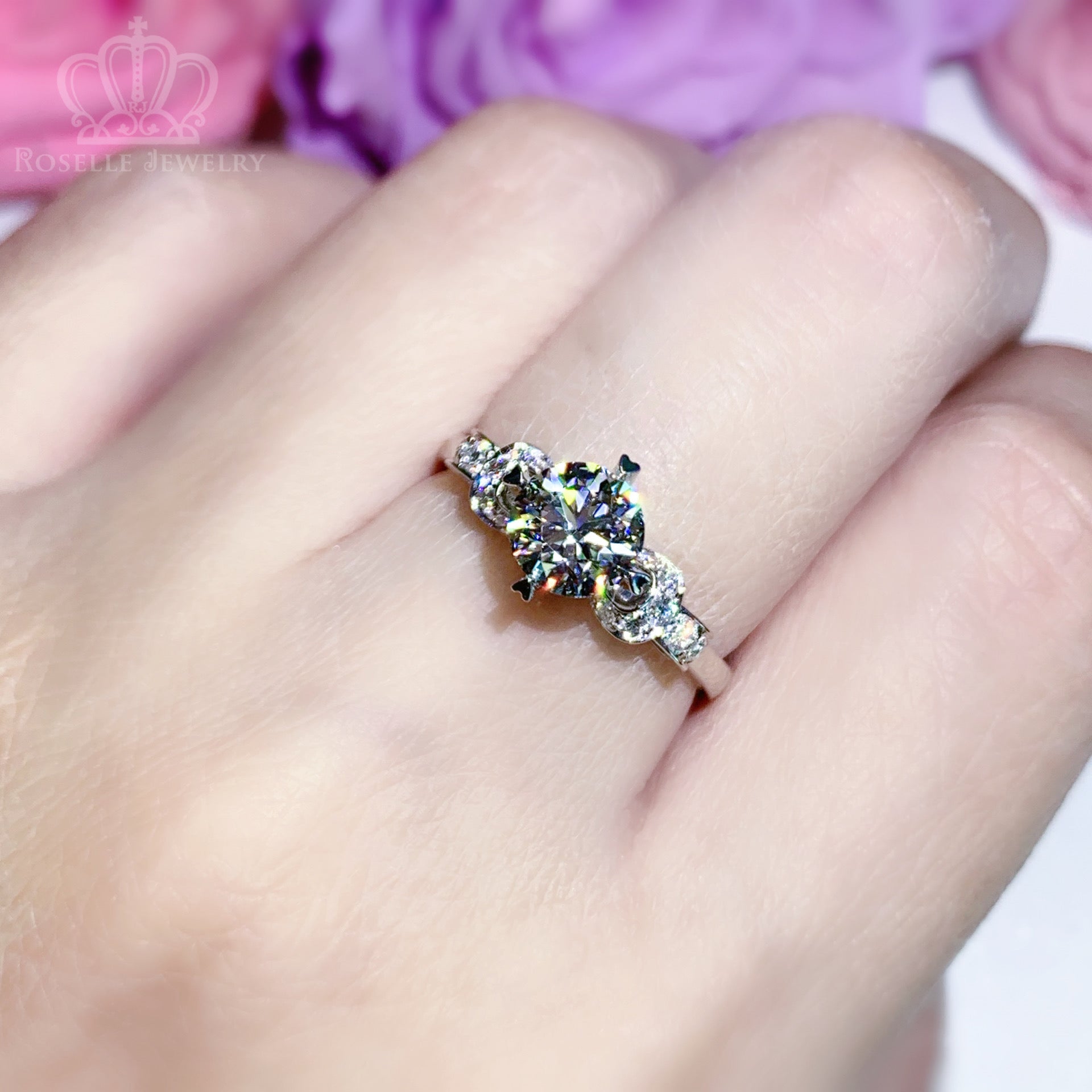 LGR085 - [Setting Only] Side Stone Diamond Bow Engagement Ring