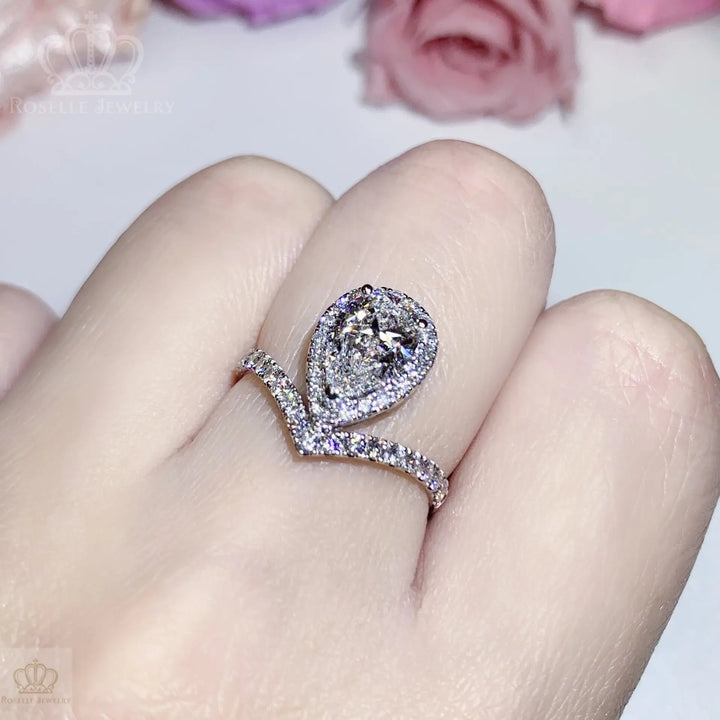 1.01CT Pear Lab Grown V Shape Diamond Halo Engagement Ring - LGR084 CHARLISA™