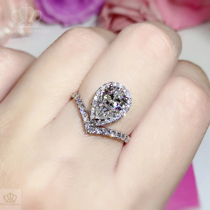 1.01CT Pear Lab Grown V Shape Diamond Halo Engagement Ring - LGR084 CHARLISA™
