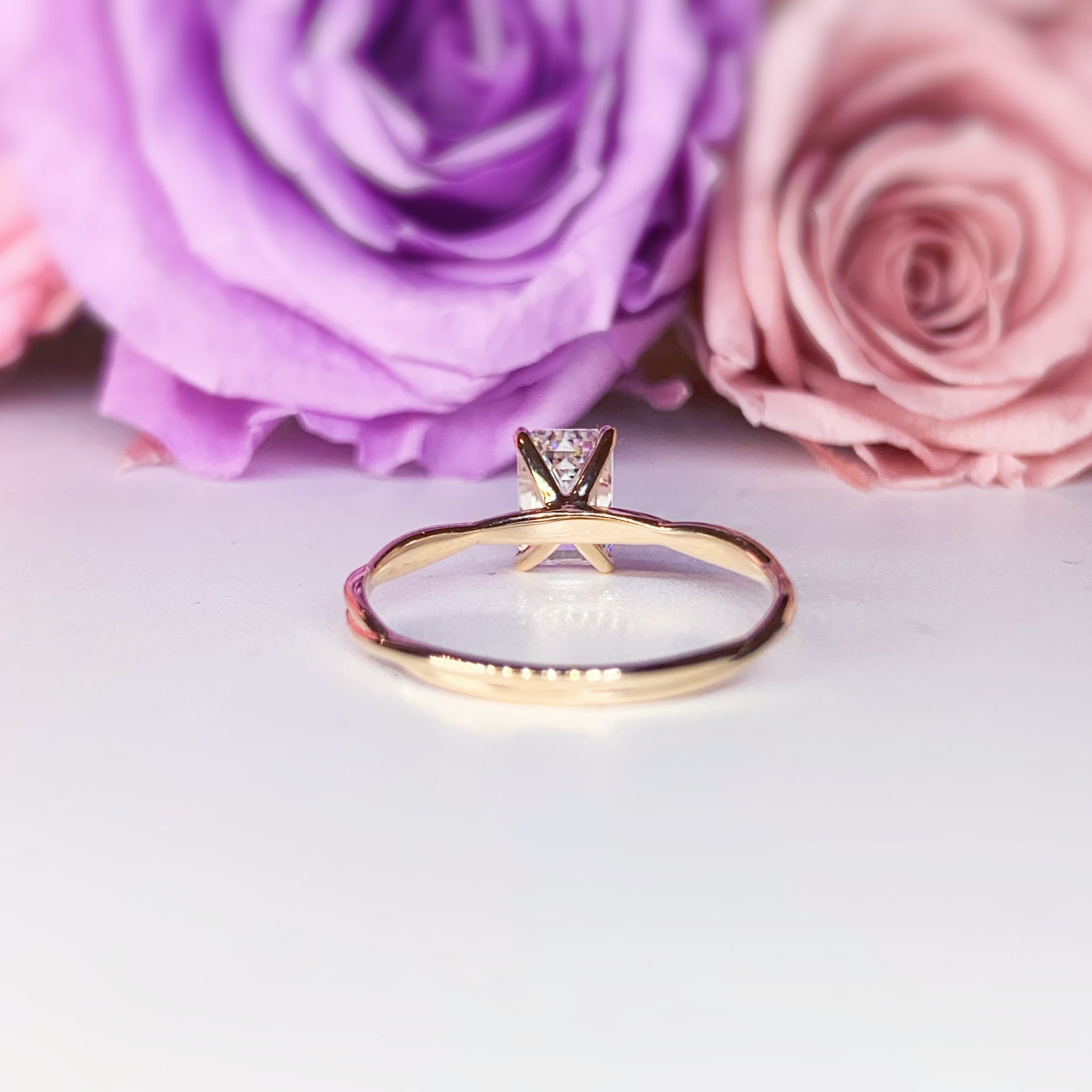Twist Solitaire Engagement Ring [Setting Only] - LGR034s