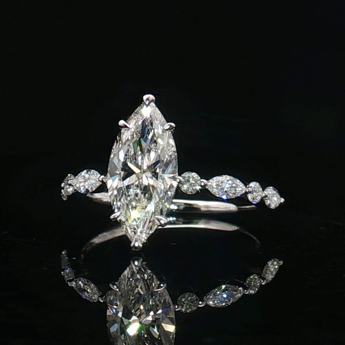 LGT0138 - [Setting Only] Pear Cut Engagement Ring with Alternating Marquise & Round Diamond Band