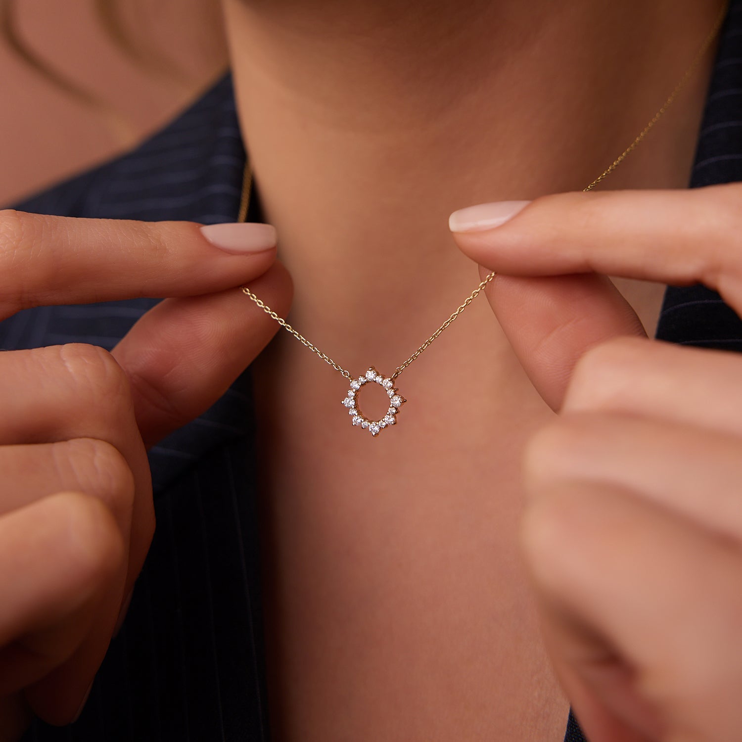 OBFJ1647 - 14K Gold Diamond Sun Circle Necklace 2
