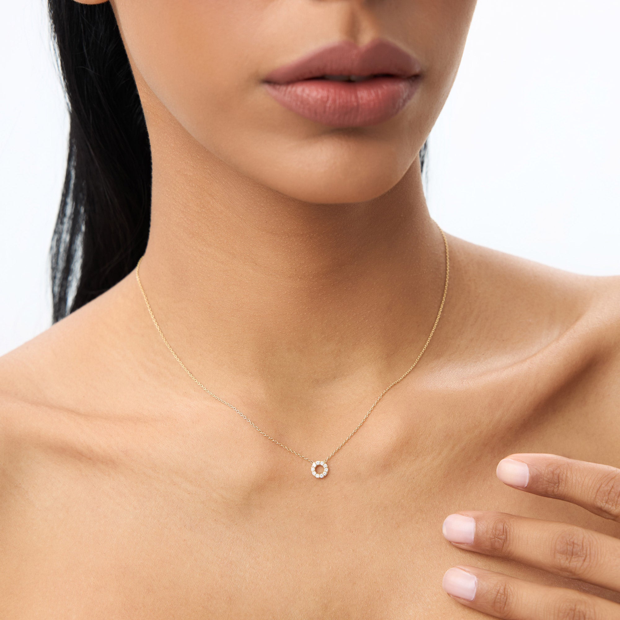 OBFJ1639 - 14K Gold Mini Diamond Circle Necklace 4