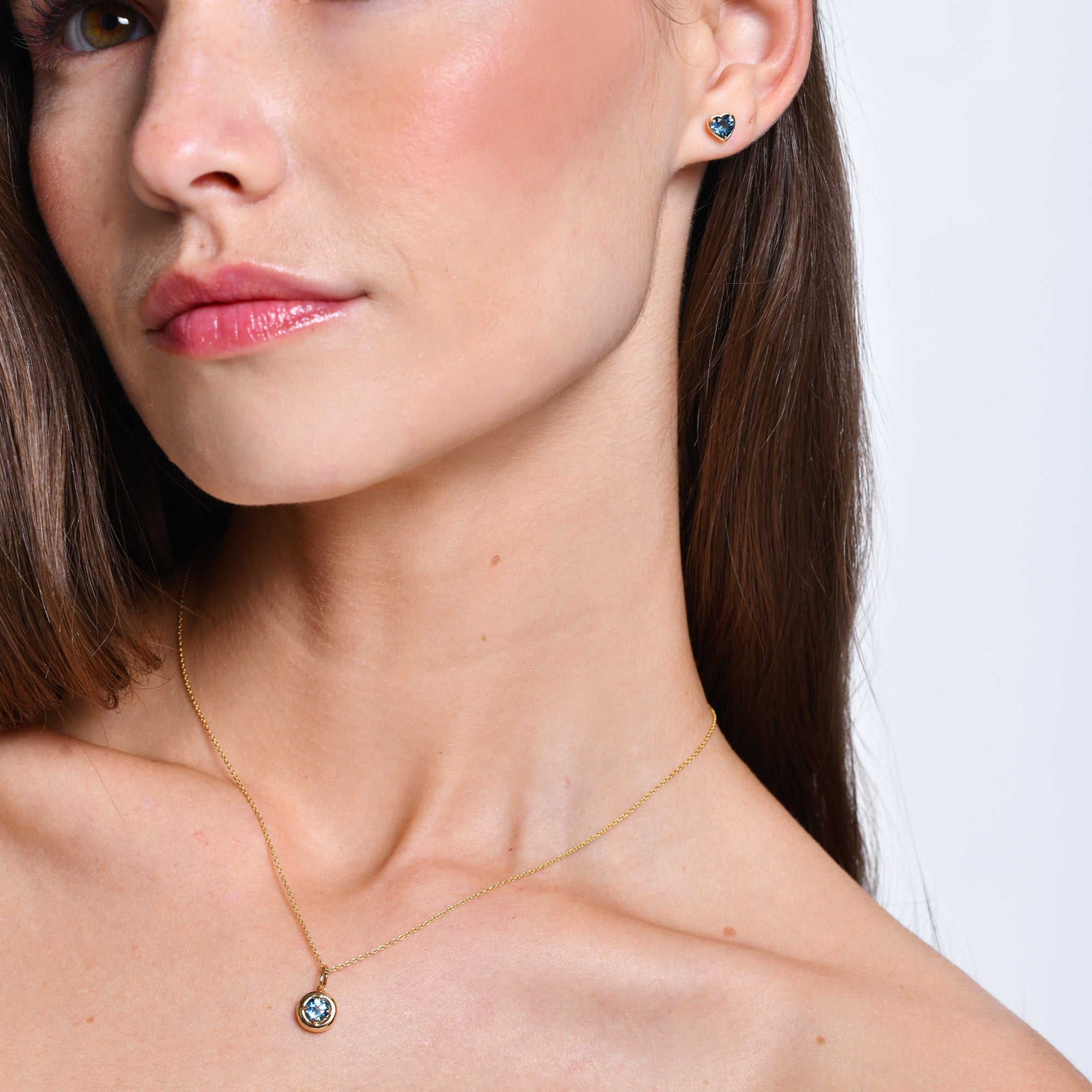 OBFJ0454 - 14K Prong Setting Round London Blue Charm Necklace 2