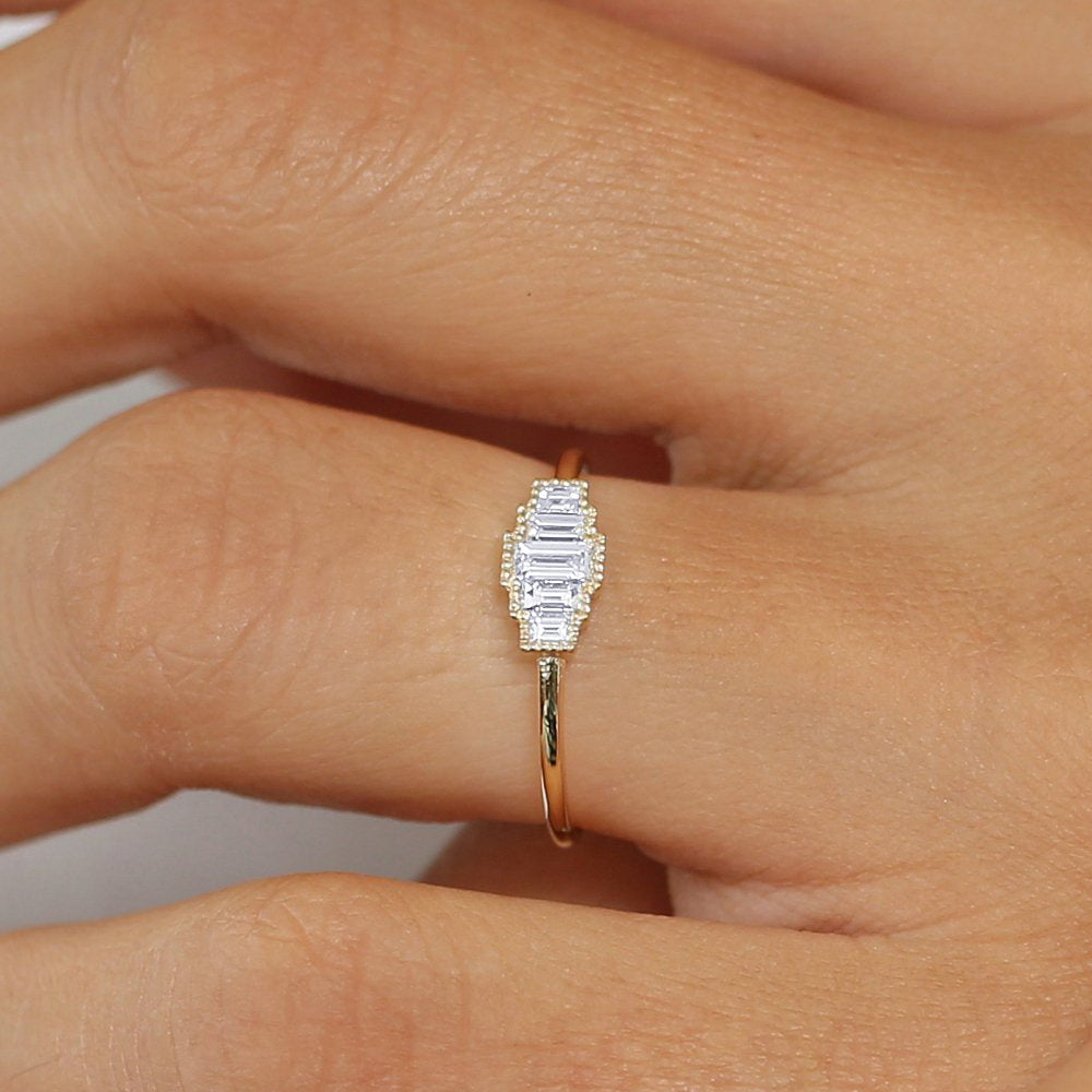 OBFJ1744 - 14K Gold Step Cut Baguette Diamond Ring 2
