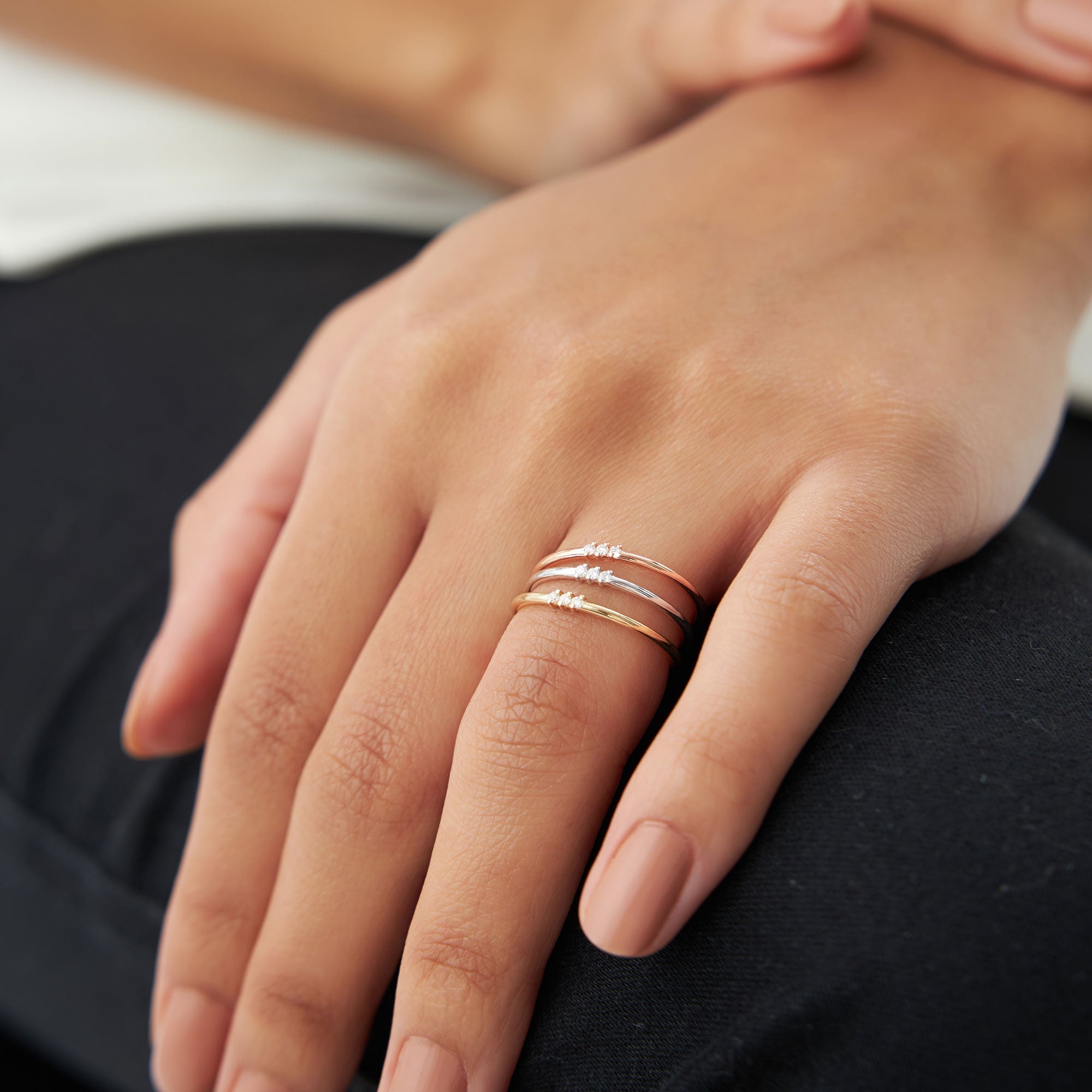 OBFJ1775 - 14K Gold 3 Stone Minimalist Diamond Ring 6