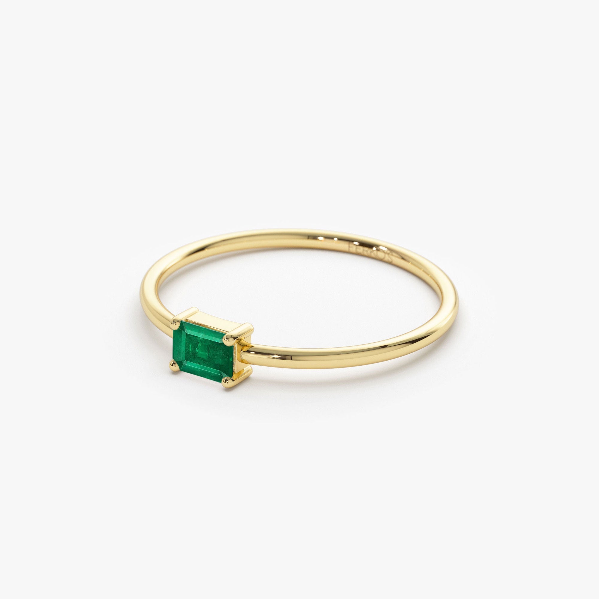 OBFJ1086 - 14k Octagon Cut Emerald Ring 7