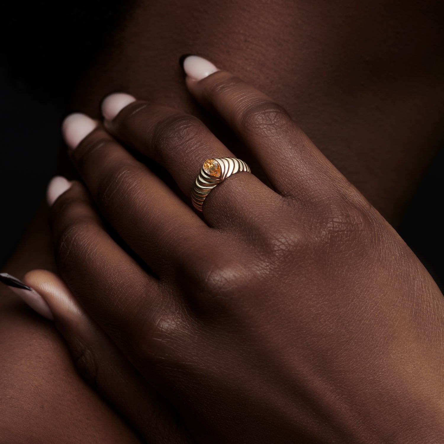OBFJ1451 - 14k Pear Shape Citrine Beveled Ring 2