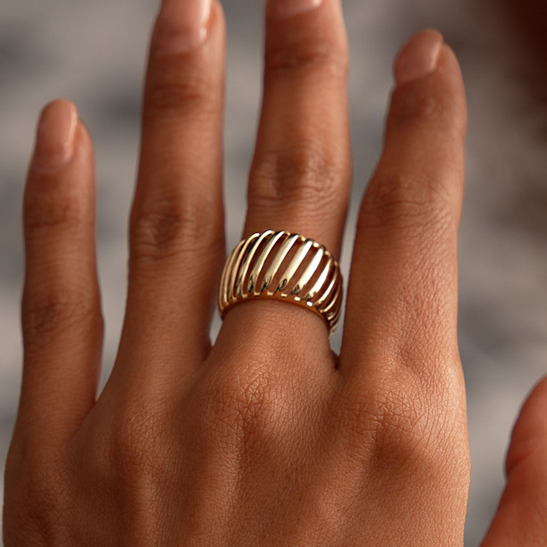 OBFJ0532 - 14k Gold Wide Cage Band Ring 5