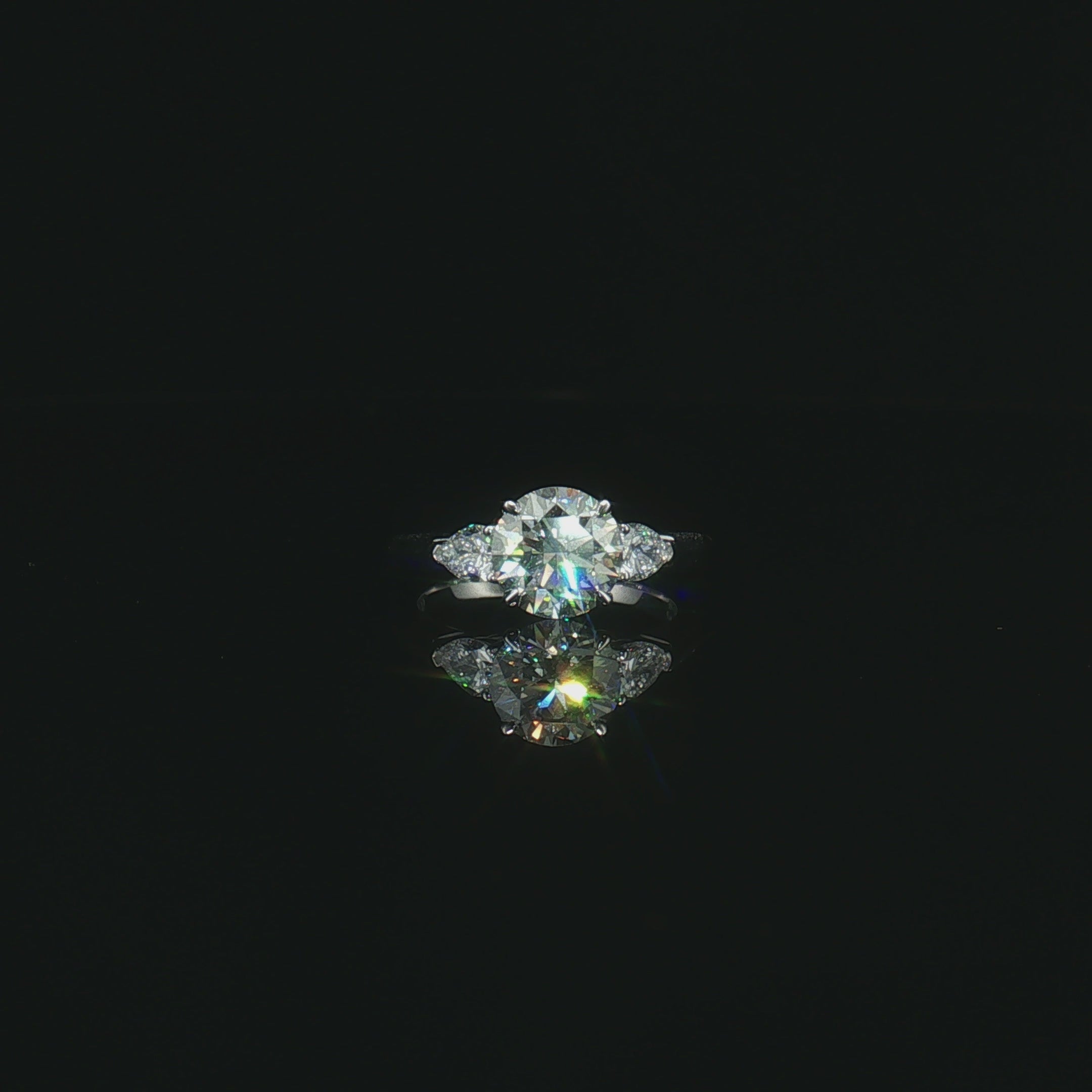 LGT0632 - [Setting Only] Pear Side Stones Three Stone Engagement Ring