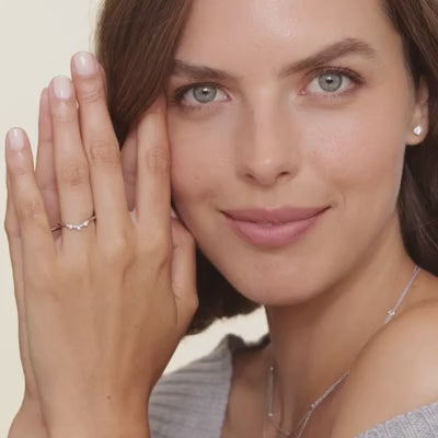 LR74 - Aubrey Shared Prong Diamond Wedding Band Ring
