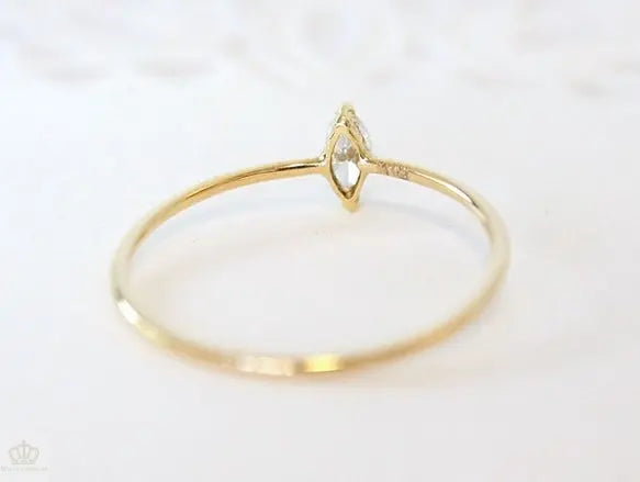 18K Light Luxury Marquise Diamond Ring - LR9 - Roselle Jewelry