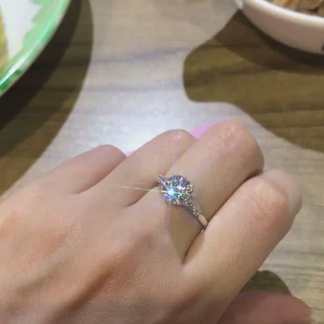 T16 - Three Stone Engagement Rings