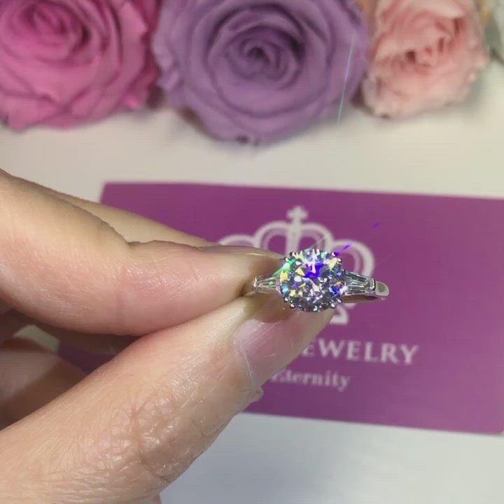 T16 - Three Stone Engagement Rings