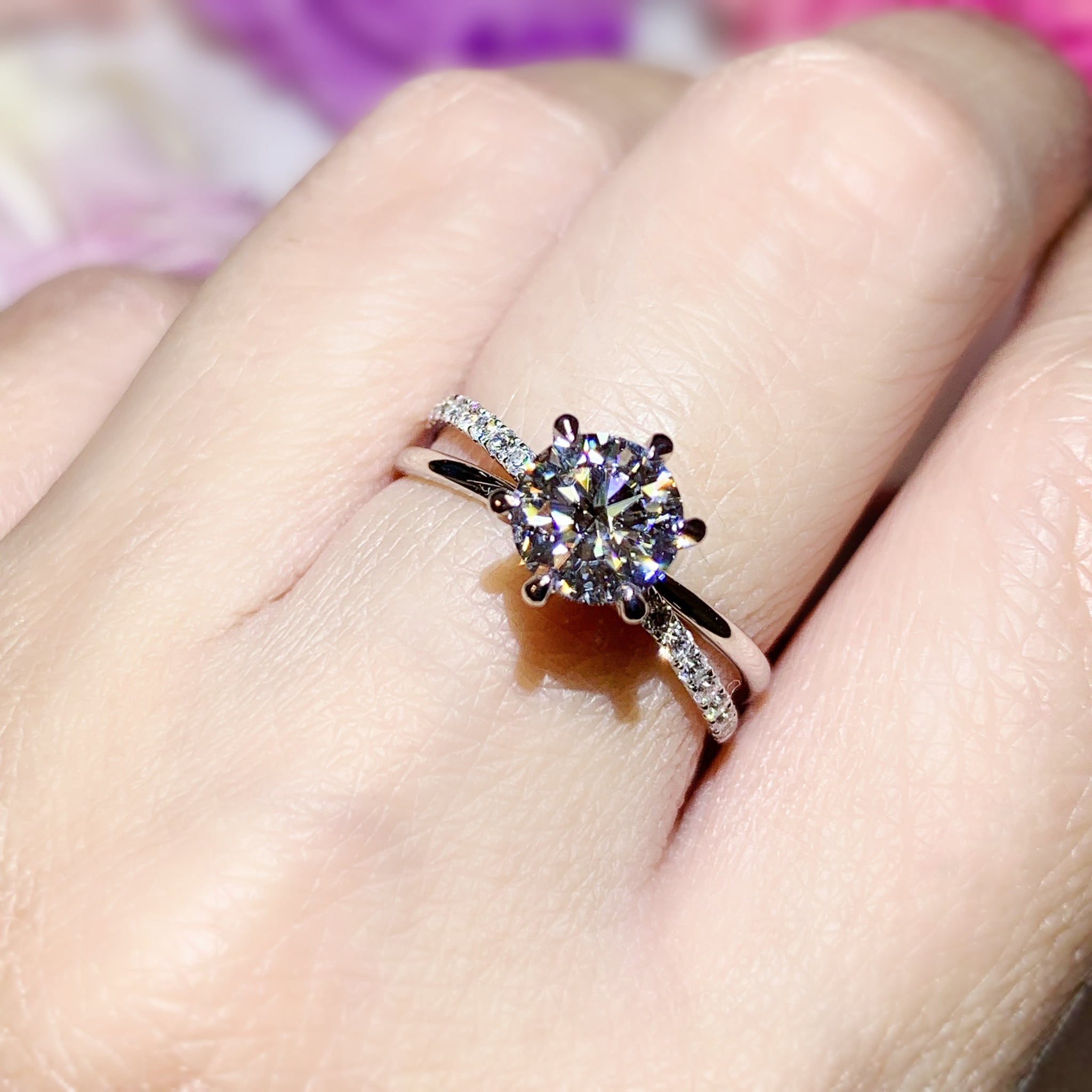 LGT009 - [Setting Only] Side Stone Twist Engagement Diamond Ring