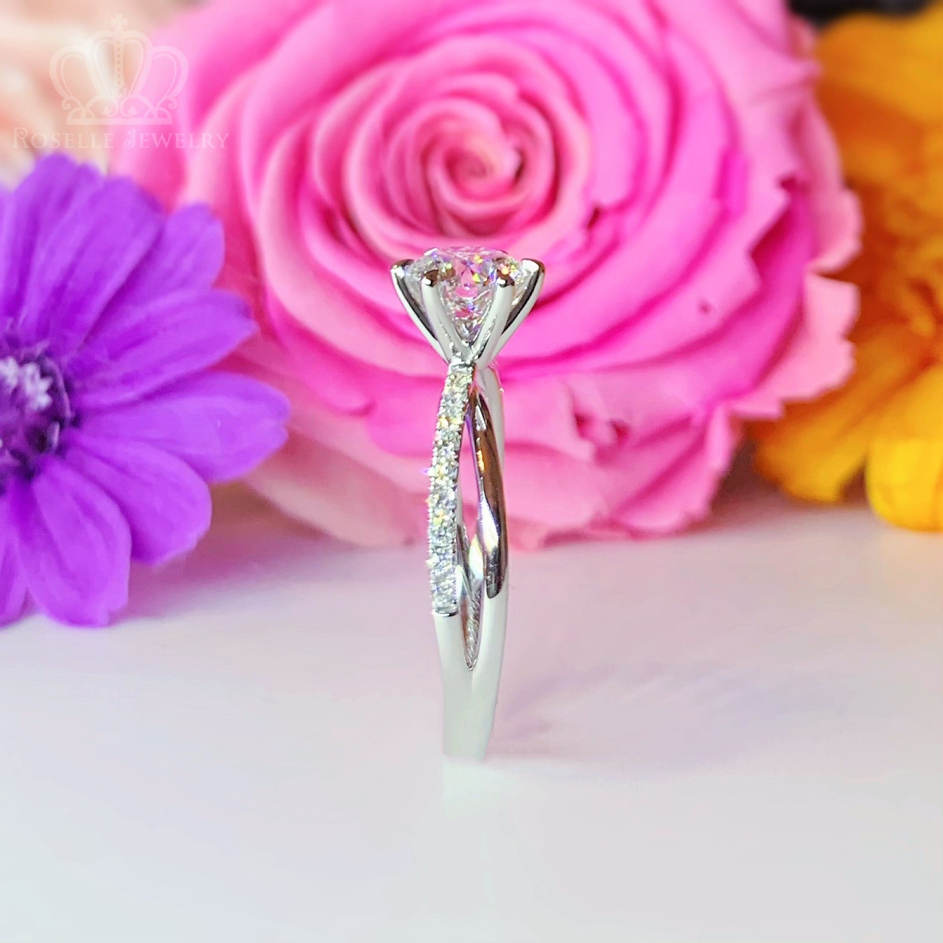 LGT009 - [Setting Only] Side Stone Twist Engagement Diamond Ring